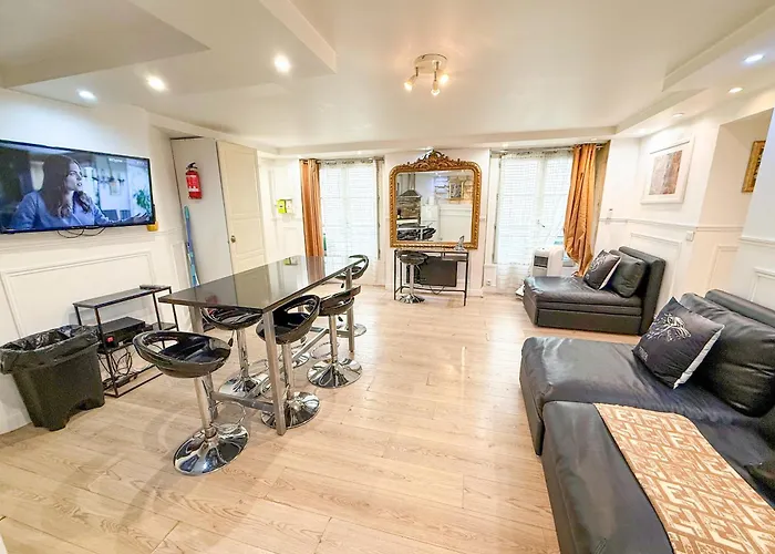 Urban Flat 42 - Game Of Thrones Apartment