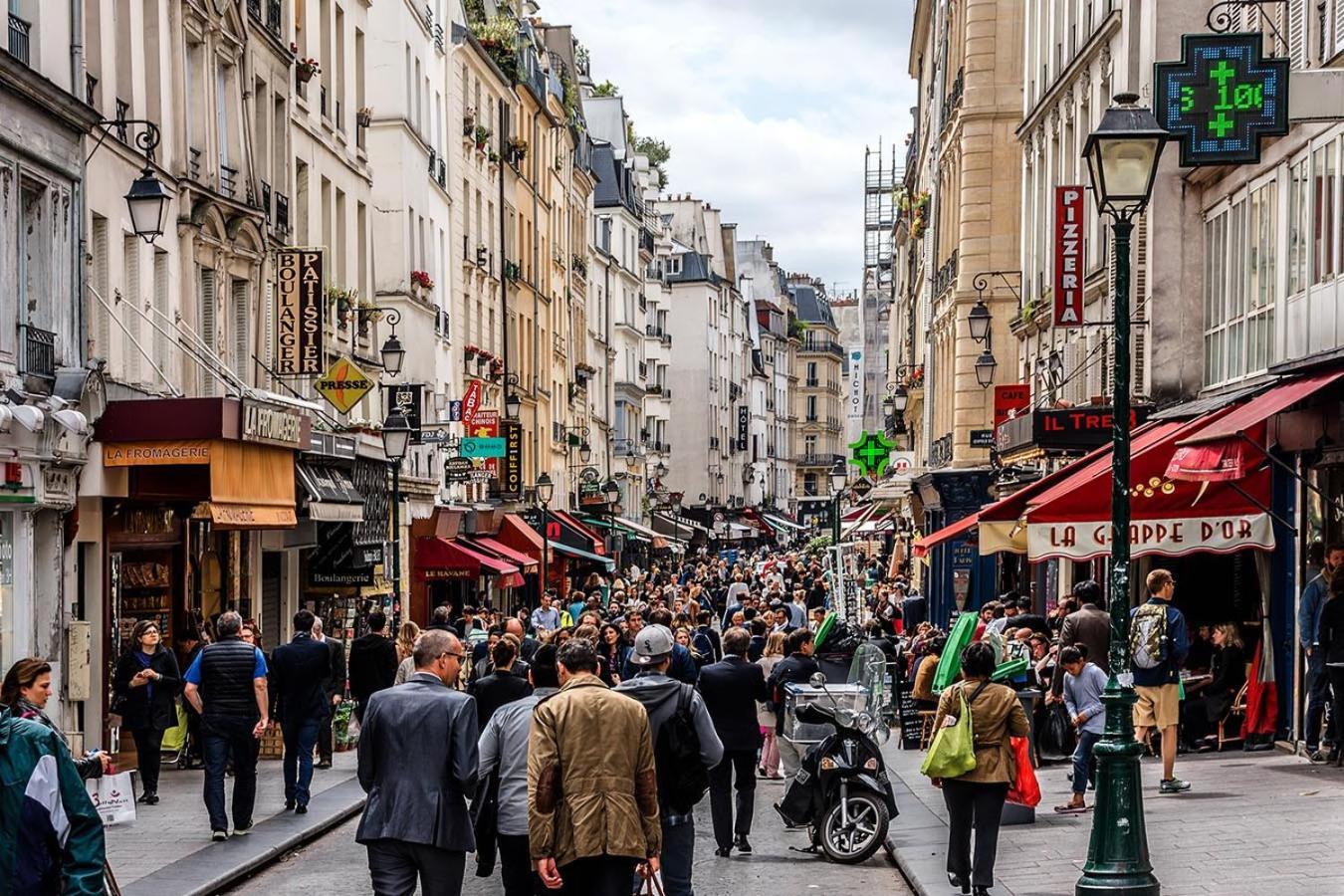 Urban Flat 42 - Game Of Thrones Apartment Paris