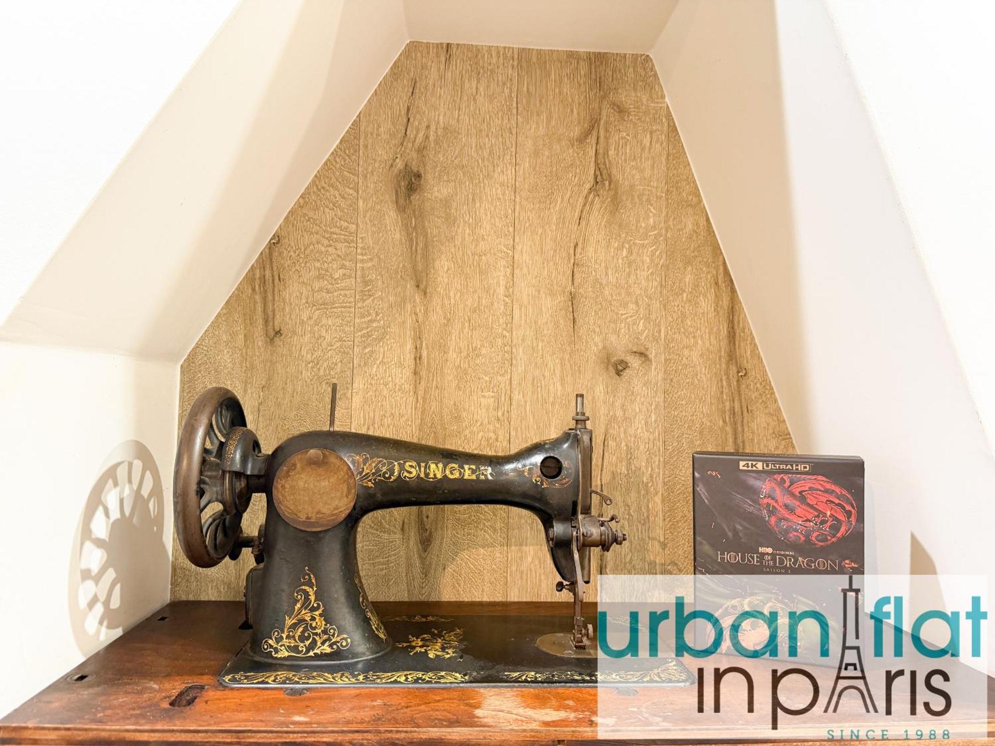 Apartment Urban Flat 42 - Game Of Thrones Paris