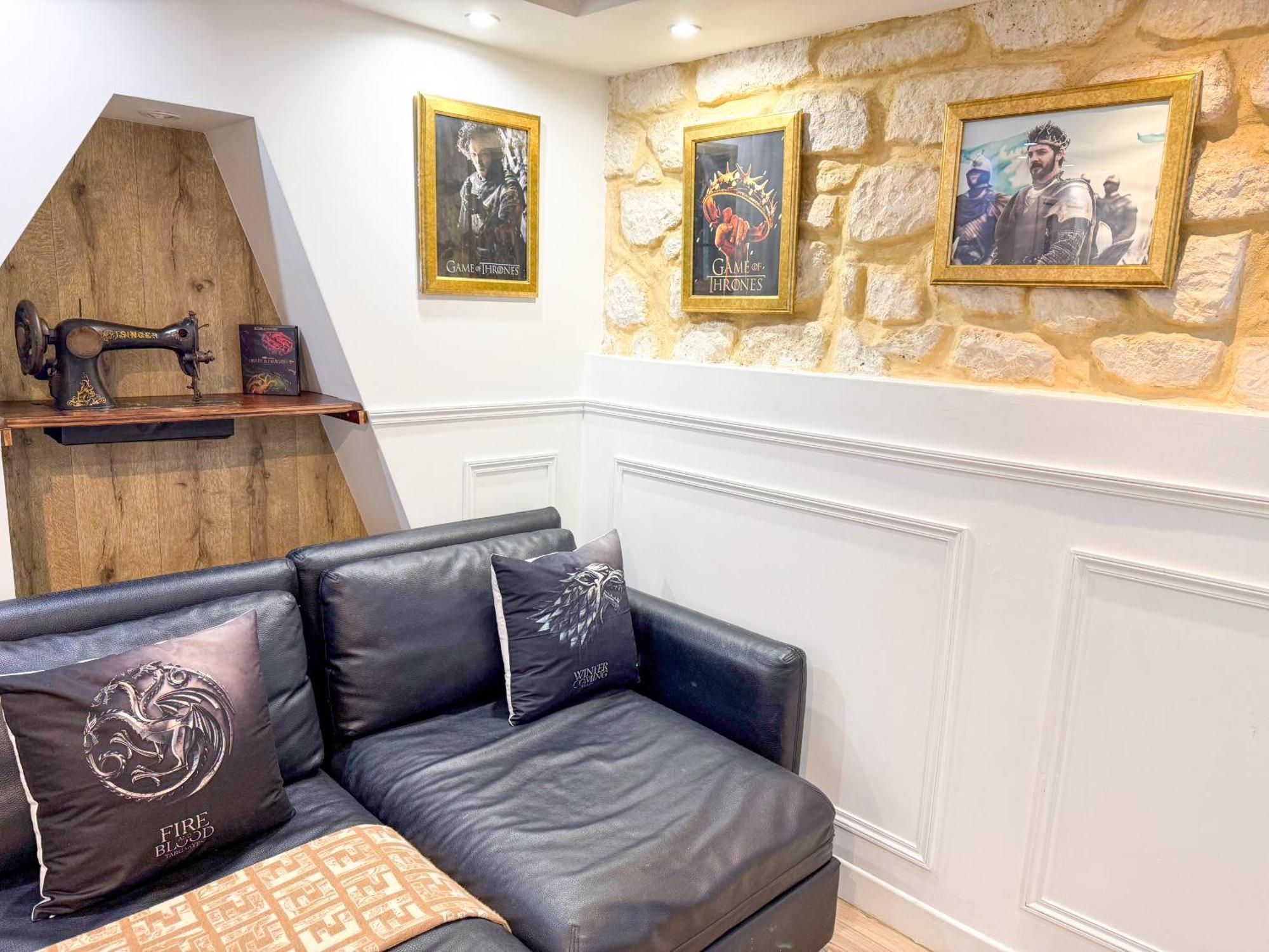 Urban Flat 42 - Game Of Thrones *