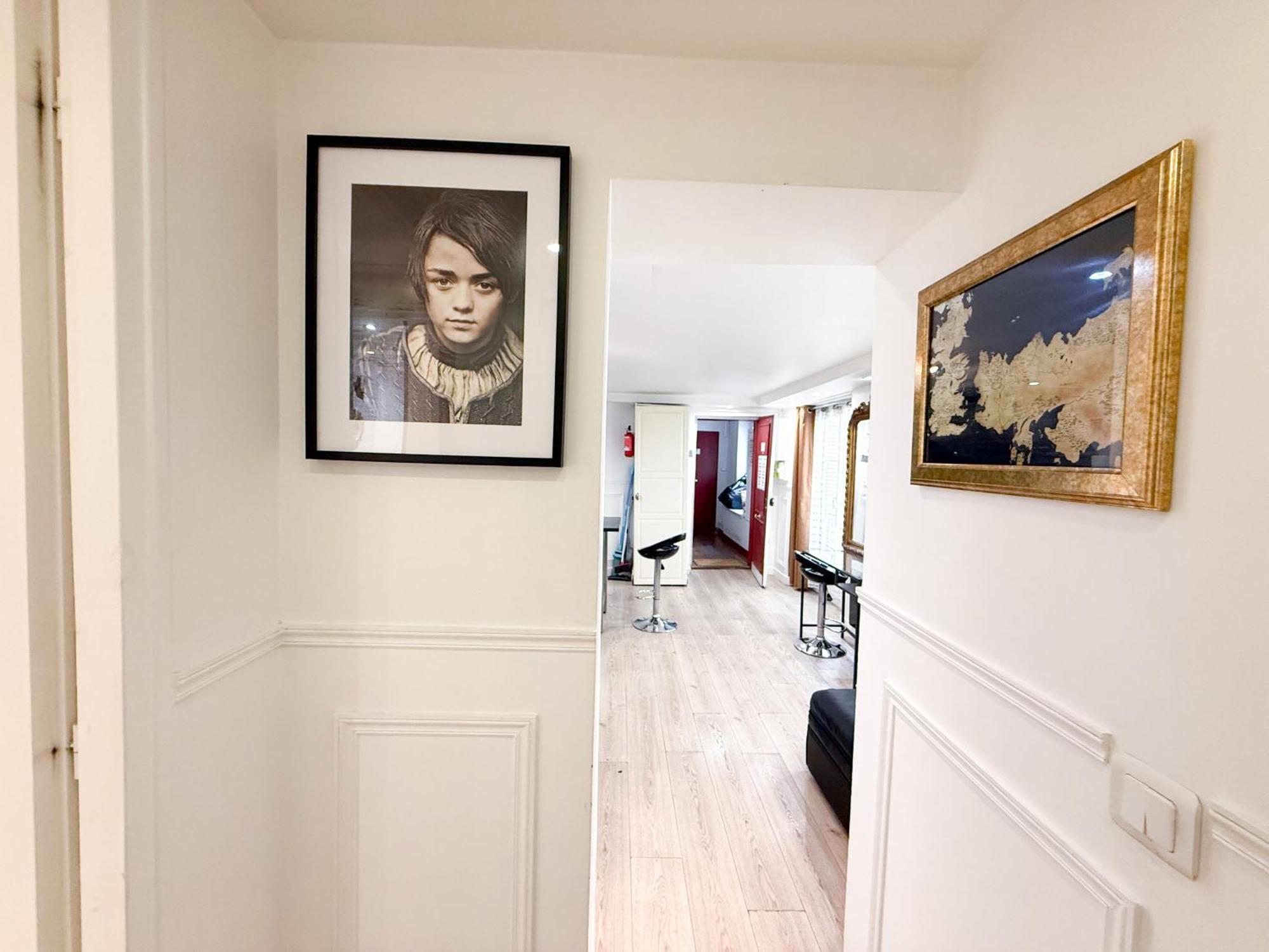 Urban Flat 42 - Game Of Thrones Apartment Paris